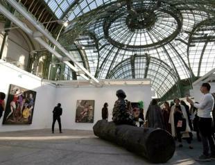 Art Basel wins Paris slot over France’s own art fair