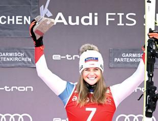Swiss skier Suter wins last downhill before Olympics