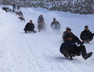 Snow fest draws thousands of visitors to Turkey’s northeast