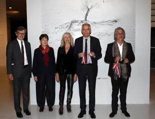 Going back in time and the Silk Road