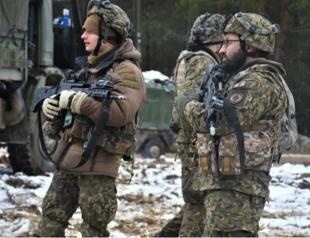 US deploys 3,000 troops in Ukraine standoff