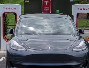 Tesla recalls over 800K vehicles for seat belt chime problem