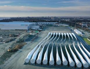 Wind powers change in England’s industrial city