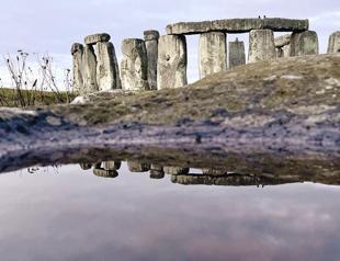 ‘Interconnected world’ behind Stonehenge