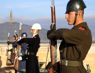 Serving in Atatürk’s Mausoleum requires heavy training