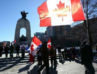 COVID-19 protests threaten border trade between Canada, US