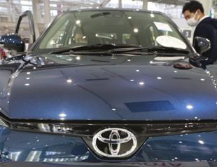 Toyota’s quarterly auto sales sag on computer chips crunch