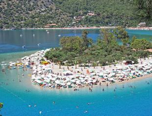 Tourism revenue target of $35 billion within reach, says minister