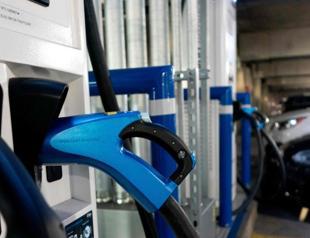 US launches scheme to build electric car charging stations