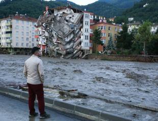 Turkey hit by floods, wildfires most in 2021