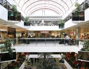 Retailers see decline in turnovers