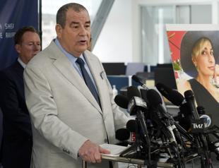 Family of woman killed on ’Rust’ set sues Alec Baldwin