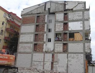 ‘Building with no outer wall’ emerges at urban renewal site