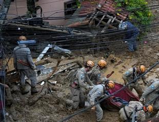 Brazil mudslides kill dozens