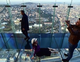 Glass terrace in Istanbul stuns visitors