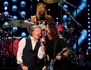 Paul McCartney is going back on tour