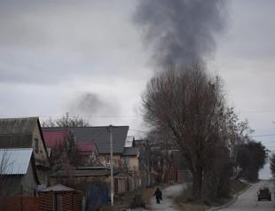 Russia presses invasion to Ukrainian capital