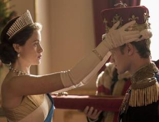 Thieves steal antique props from ‘The Crown’ set