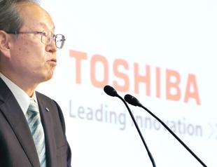 Toshiba top executive decides to step down
