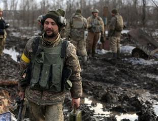 US officials say Russia recruiting Syrians to fight in Ukraine: WSJ