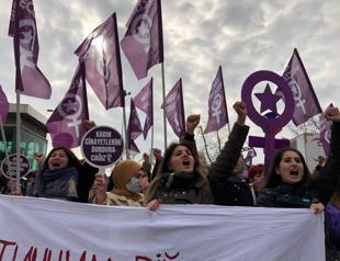 Turkish women hold rallies against male violence on Women’s Day