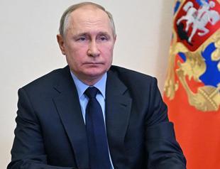 Russia sanctions Biden and several top US officials