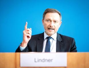 Germany plans extra borrowing over Ukraine war