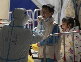 Shanghai Disneyland closes as virus rises, Shenzhen reopens