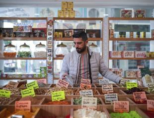 Manufacturing capacity usage up in March: Central Bank