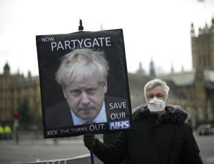 UK police fine 20 people over ’partygate’ political scandal