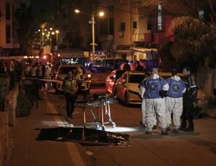 Gunman kills 5 in mass shooting spree in central Israel