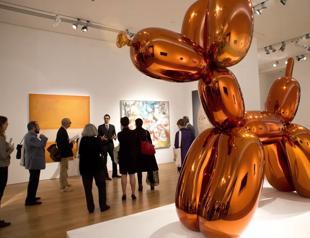 Koons sculptures to be placed on lunar surface