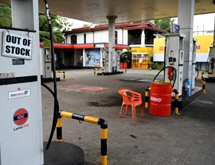 10-hour power cuts in Sri Lanka as crisis worsens