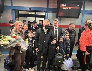 Young Ukrainian athletes arrive in Turkey to play