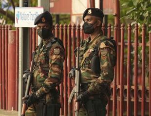 Opposition lawmakers in Sri Lanka protest state of emergency