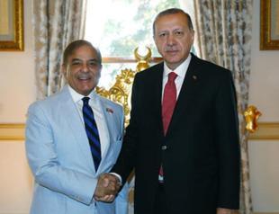 Erdoğan congratulates Pakistans new prime minister