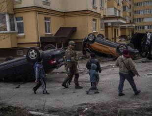 Russia aims to take Mariupol as part of eastern Ukraine onslaught