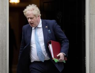 UK’s Johnson says he paid a police fine for lockdown parties