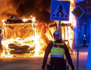 New clashes over anti-immigration rally in Sweden