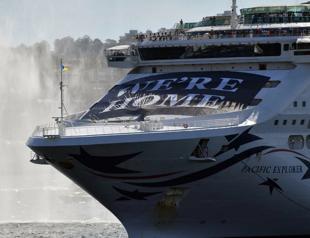 Cruise ships return to Australia after two-year COVID-19 ban