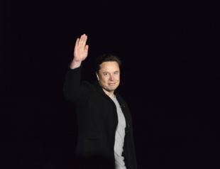 Shareholders await Musk’s next move in Twitter takeover bid