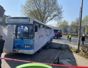 Attack on bus carrying prison guards kills one in Bursa