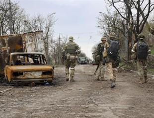Putin claims Mariupol win but won’t storm holdout