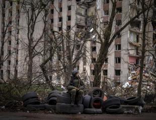 Top US officials to meet Zelensky on first wartime visit to Kiev