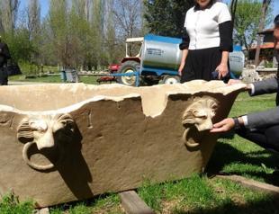 Ancient marble bathtub unique in Turkey