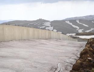 Wall along Turkey-Iran border to complete in 2023: Minister
