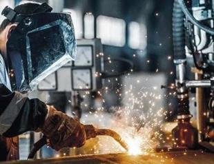 Capacity usage rate inches up to 77.8 pct in April