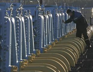 Poland, Bulgaria get gas from EU neighbours after Russia halt