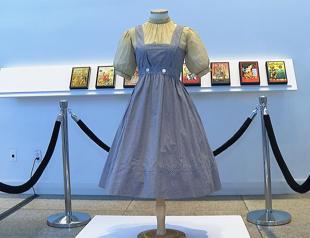 Lost for decades, Dorothy’s dress from ‘Oz’ up for sale