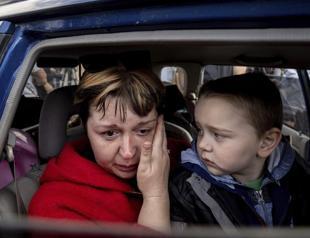 Turkish, Russian defense ministers discuss humanitarian situation in Mariupol